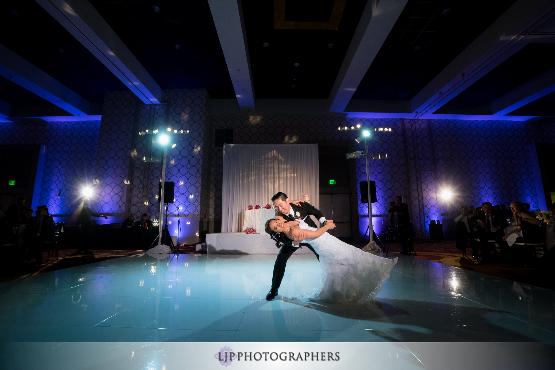 28-jw-marriott-los-angeles-wedding-photographer-wedding-reception-photos
