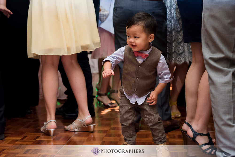 33-laguna-cliffs-marriott-wedding-photographer-wedding-reception-photos