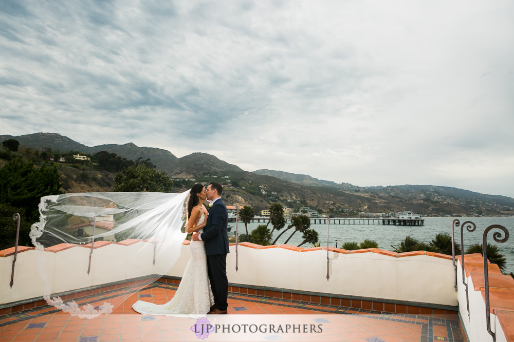 34-adamson-house-malibu-wedding-photographer-couple-session-wedding-party-photos