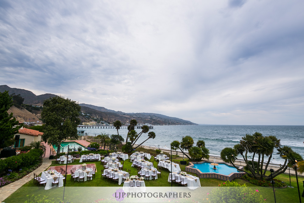 35-adamson-house-malibu-wedding-photographer-wedding-reception-photos