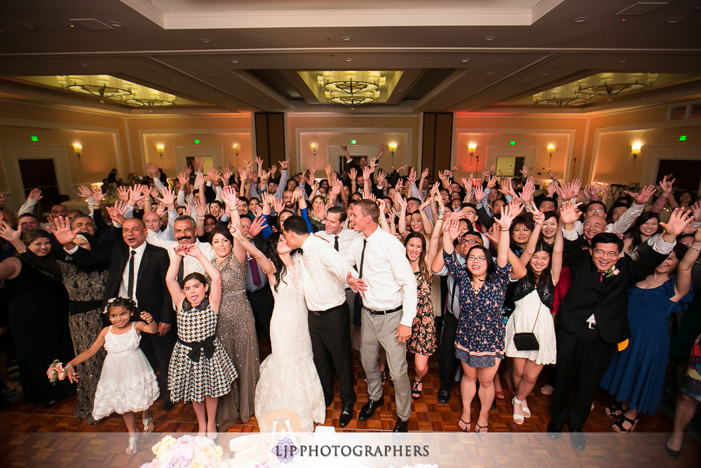 39-laguna-cliffs-marriott-wedding-photographer-wedding-reception-photos