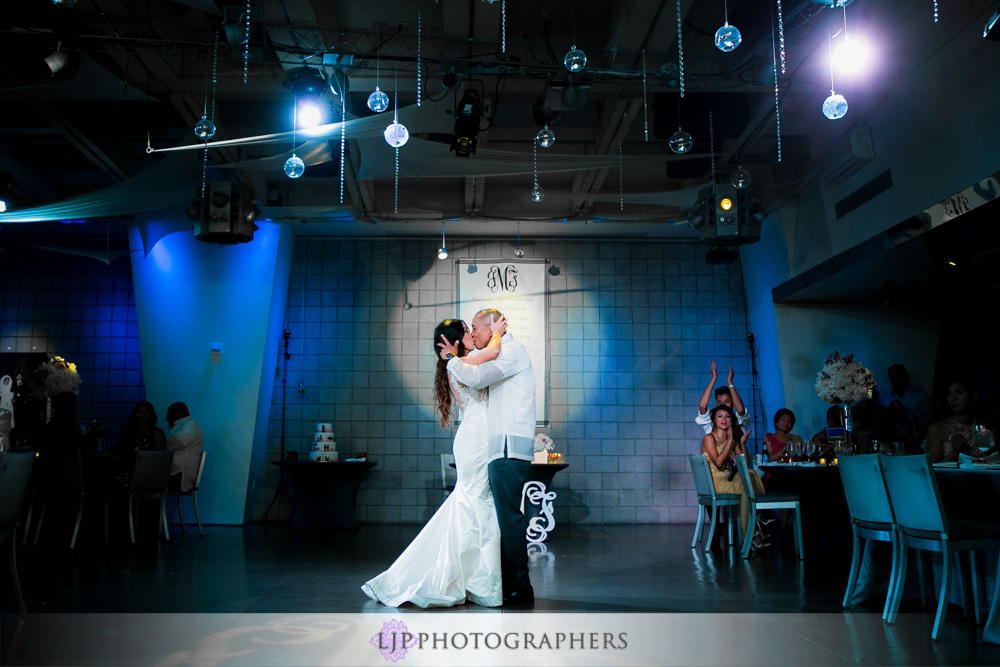 39-seven-degrees-laguna-beach-wedding-photographer-wedding-reception-photos