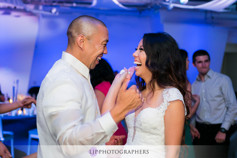 47-seven-degrees-laguna-beach-wedding-photographer-wedding-reception-photos