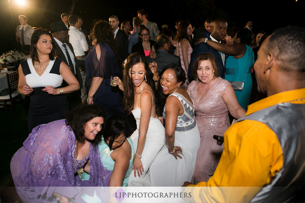 53-adamson-house-malibu-wedding-photographer-wedding-reception-photos