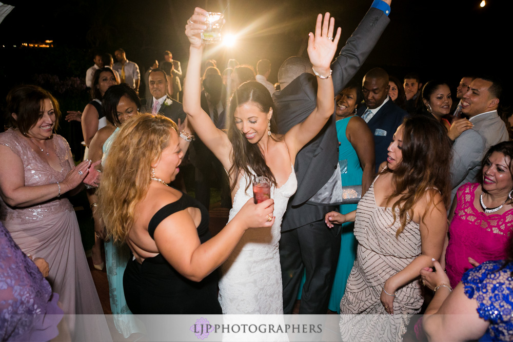 55-adamson-house-malibu-wedding-photographer-wedding-reception-photos