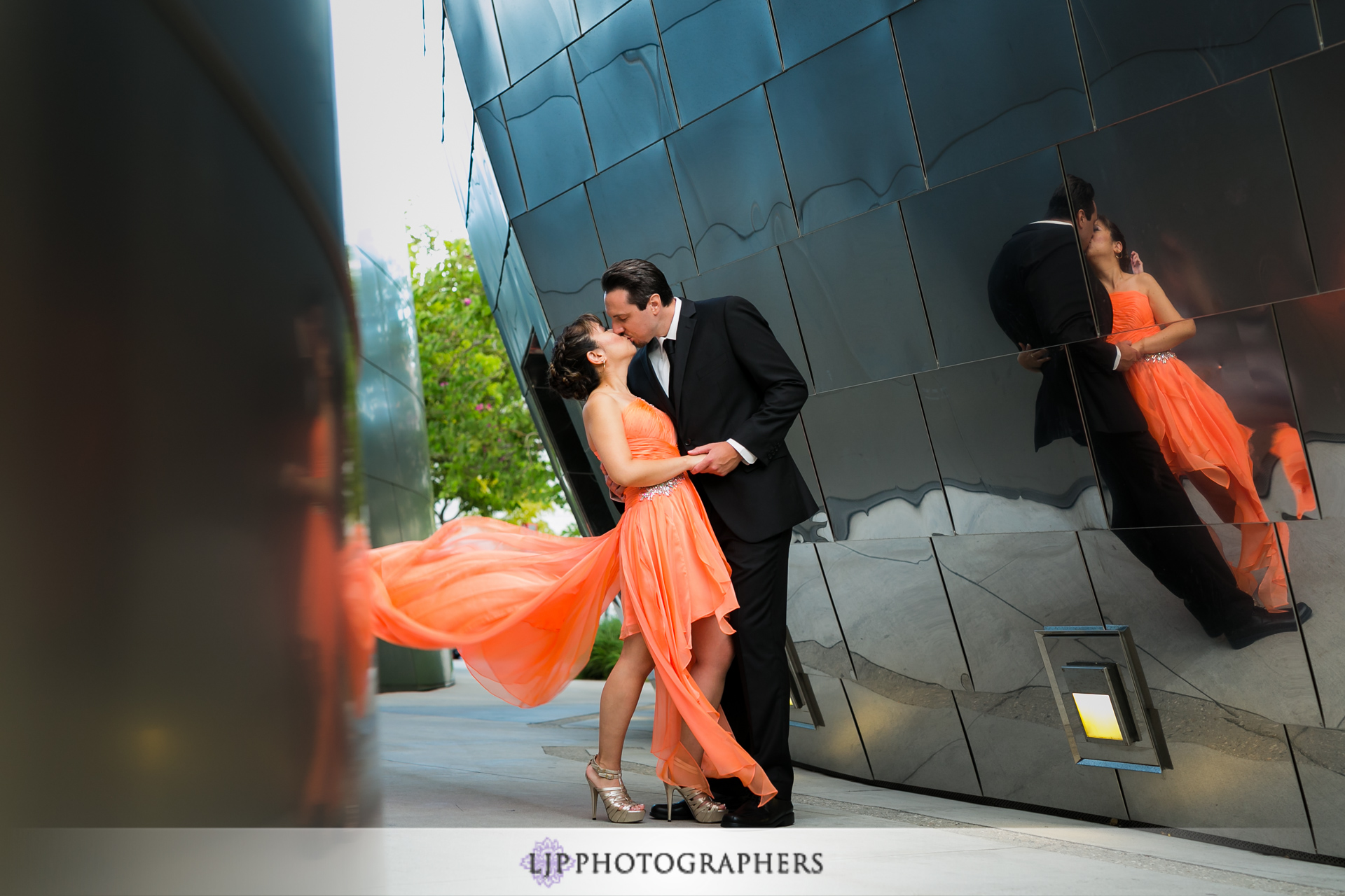 03-downtown-los-angeles-engagement-photographer