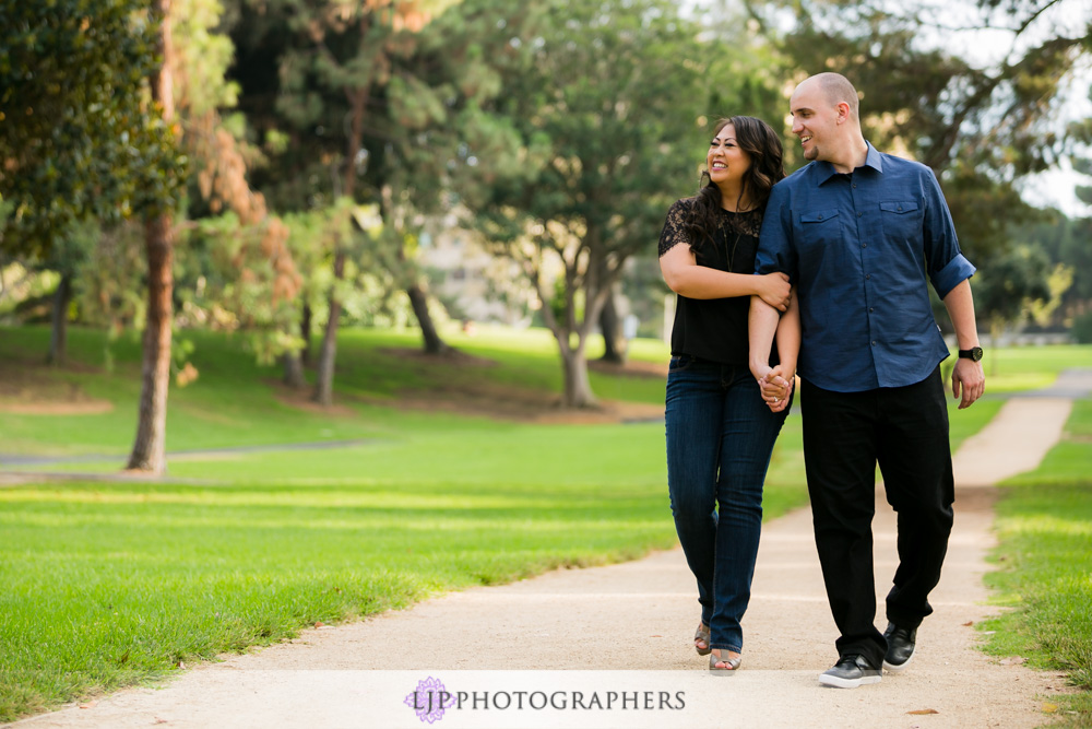 03-university-of-california-irvine-engagement-photographer