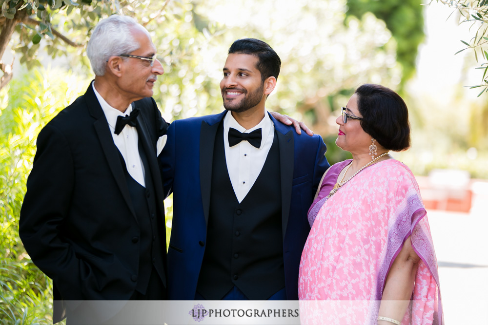 05-the-ritz-carlton-marina-del-rey-indian-filipino-wedding-photographer-getting-ready-photos