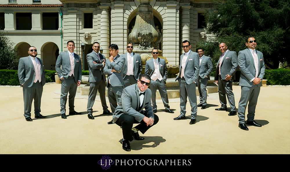 08-la-banquets-glenoaks-ballroom-wedding-photographer-getting-ready-photos