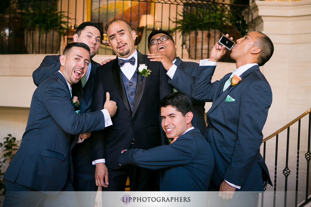 09-casa-del-mar-santa-monica-wedding-photographer-getting-ready-photos