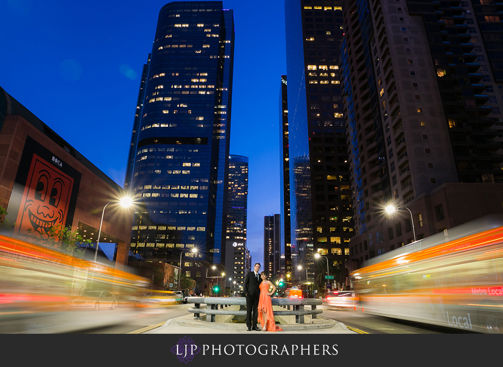 09-downtown-los-angeles-engagement-photographer
