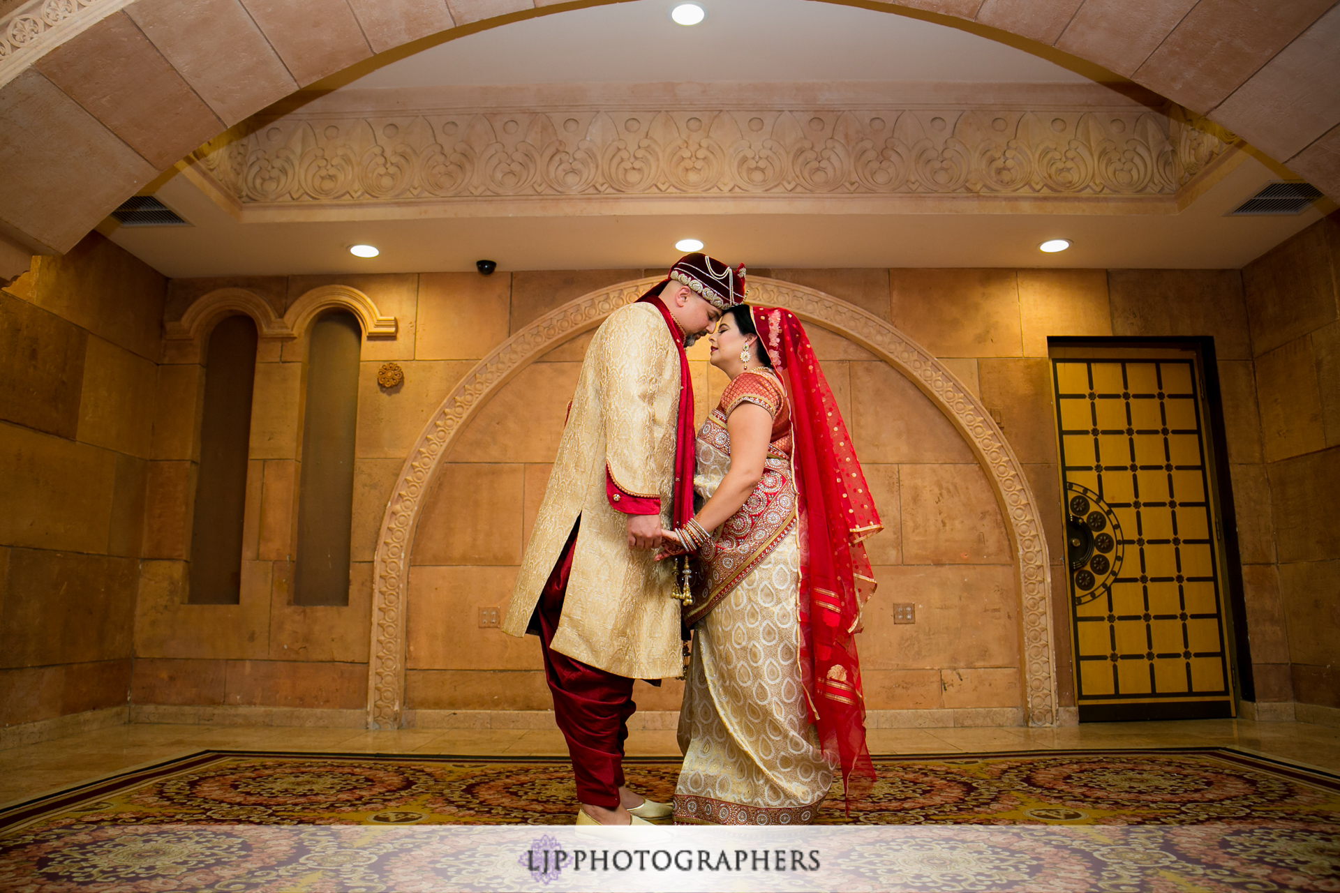 09-le-foyer-ballroom-north-hollywood-indian-wedding-photographer-first-look-couple-session-photos