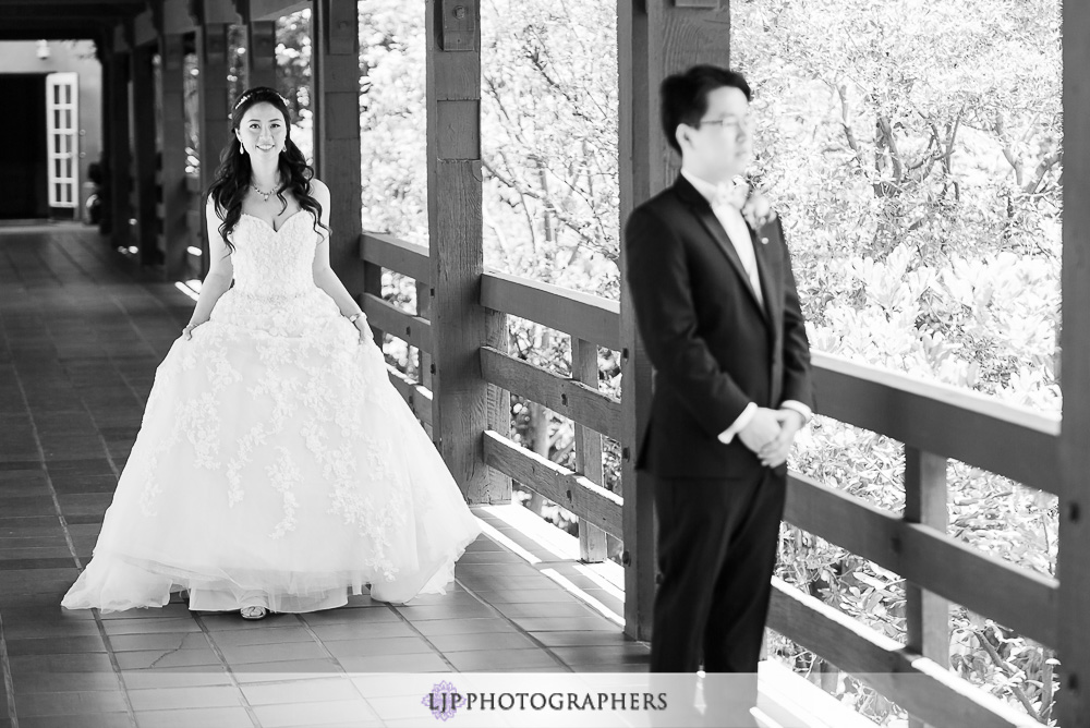 09-the-langham-huntington-pasadena-wedding-photographer-couple-session-photos