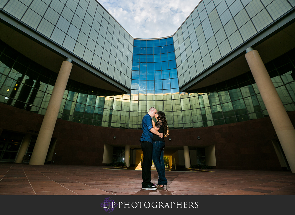 09-university-of-california-irvine-engagement-photographer