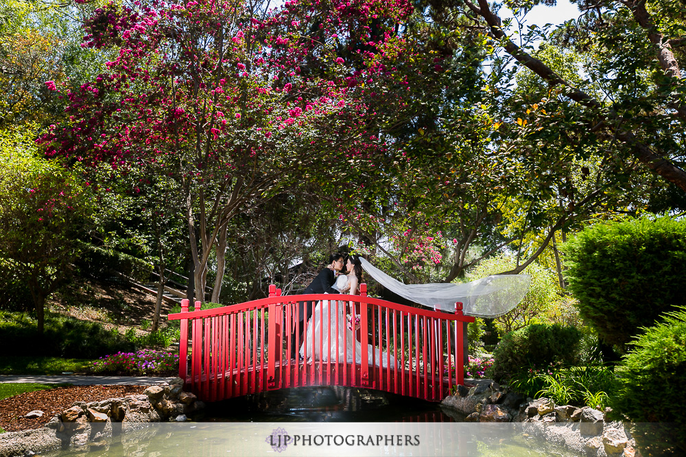 11-the-langham-huntington-pasadena-wedding-photographer-couple-session-photos