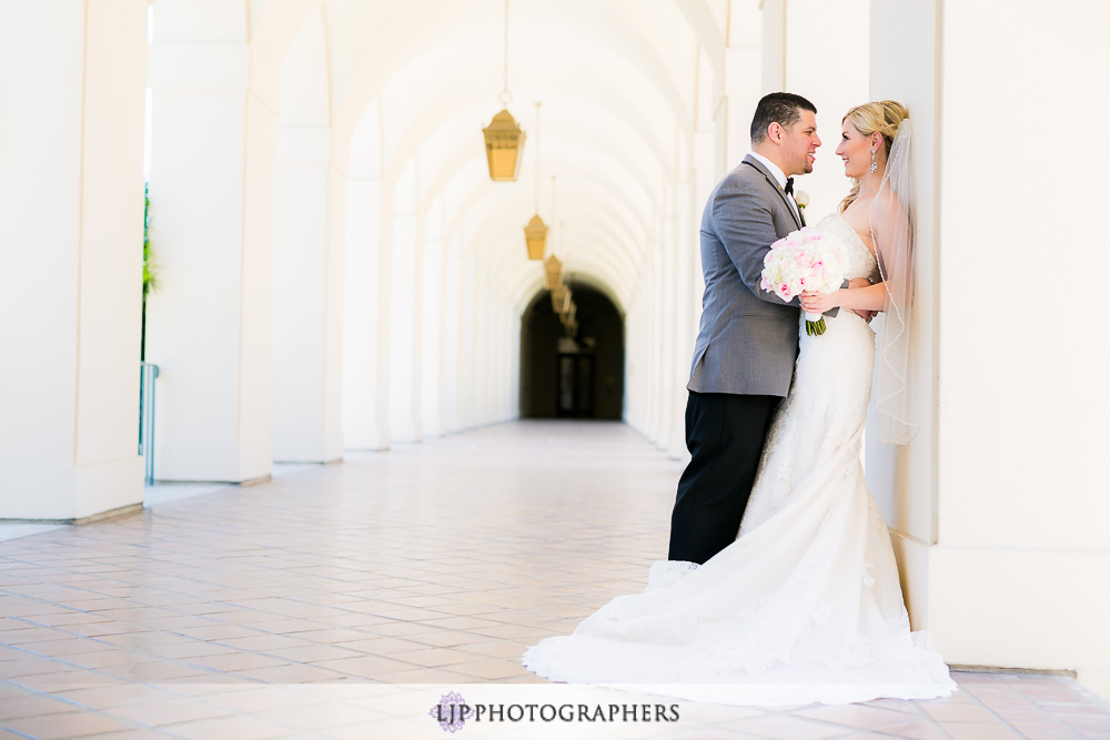 13-la-banquets-glenoaks-ballroom-wedding-photographer-first-look-wedding-party-couple-session-photos