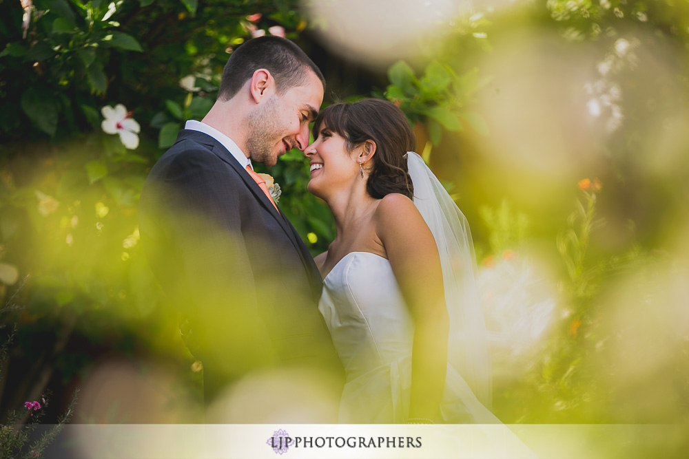 17-the-olympic-collection-los-angeles-wedding-photographer-first-look-couple-session-wedding-party-photos