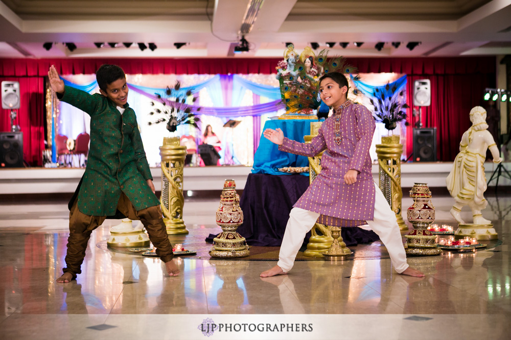 20-Jain-Center-Buena-Park-Wedding-Photography