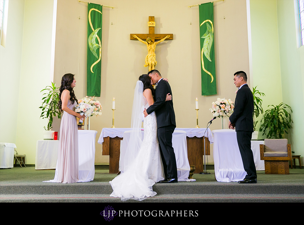 24-Betty-Reckas-Cultural-Center-Long-Beach-Wedding-Ceremony