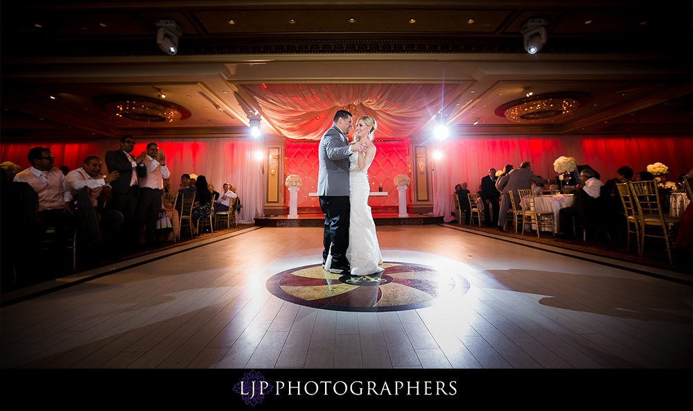 30-la-banquets-glenoaks-ballroom-wedding-photographer-wedding-reception-photos