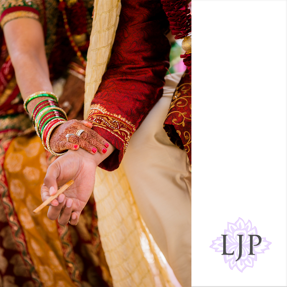 30-newport-beach-marriott-hotel-indian-wedding-photographer-baraat-wedding-cemony-photos