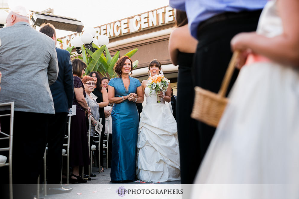 34-the-olympic-collection-los-angeles-wedding-photographer-wedding-ceremony-photos
