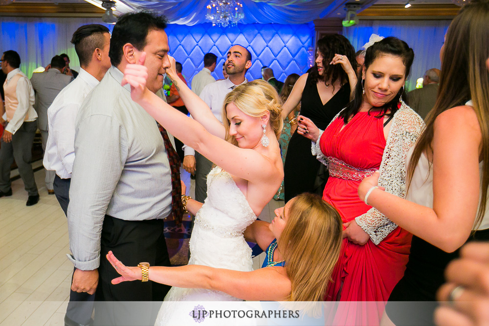 37-la-banquets-glenoaks-ballroom-wedding-photographer-wedding-reception-photos