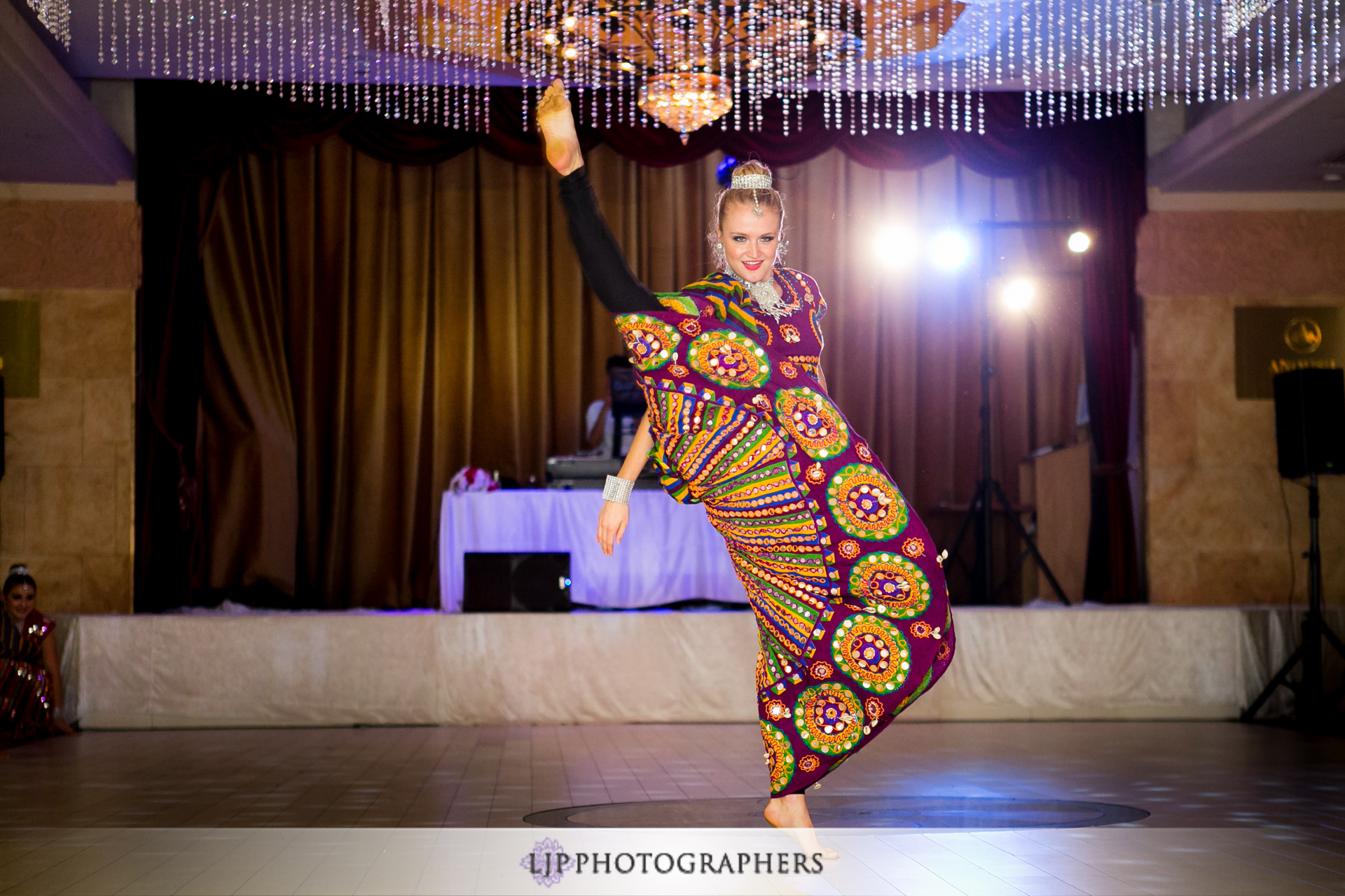 38-le-foyer-ballroom-north-hollywood-indian-wedding-photographer-wedding-reception-photos