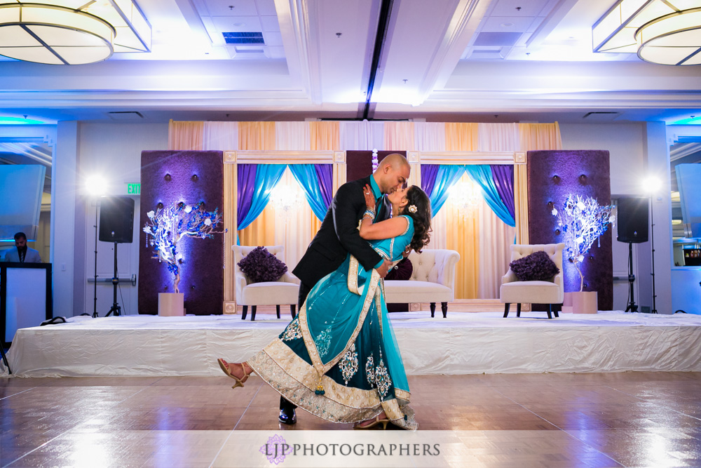 46-newport-beach-marriott-hotel-indian-wedding-photographer-wedding-reception-photos
