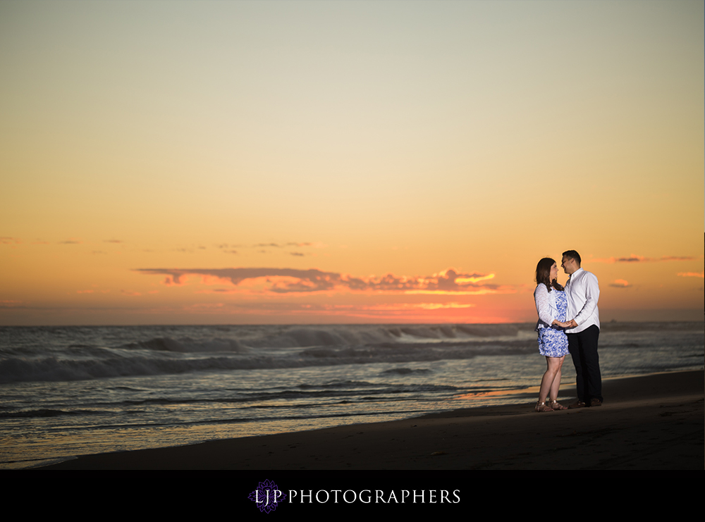 09-Irvine-Open-Space-Engagement-Photography-