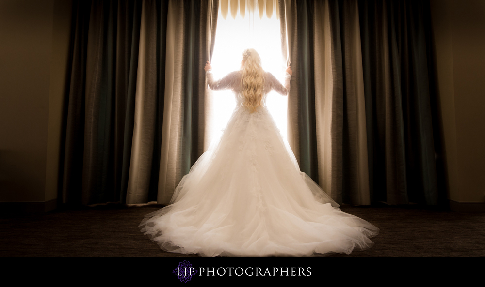 09-The-Center-Club-Costa-Mesa-Wedding-Photography