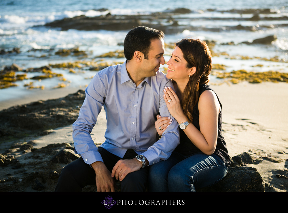 09_Downtown_Laguna_Beach_Engagment_Session