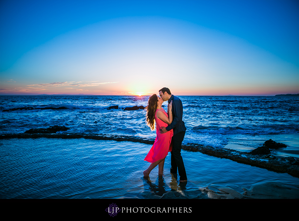 12_Downtown_Laguna_Beach_Engagment_Session