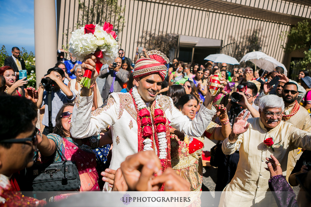 13-los-verdes-golf-course-indian-wedding-photographer-wedding-ceremony-photos