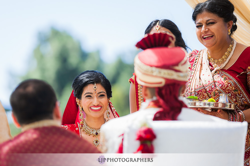 16-los-verdes-golf-course-indian-wedding-photographer-wedding-ceremony-photos