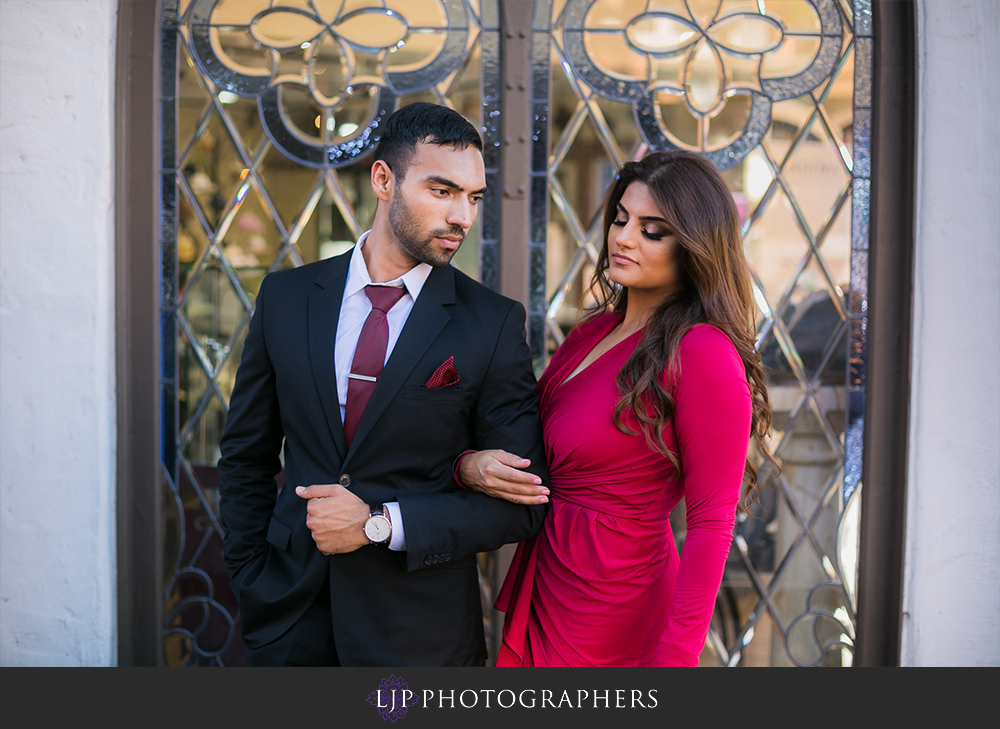 18-Downtown-Laguna-Beach-Engagement-Photography-