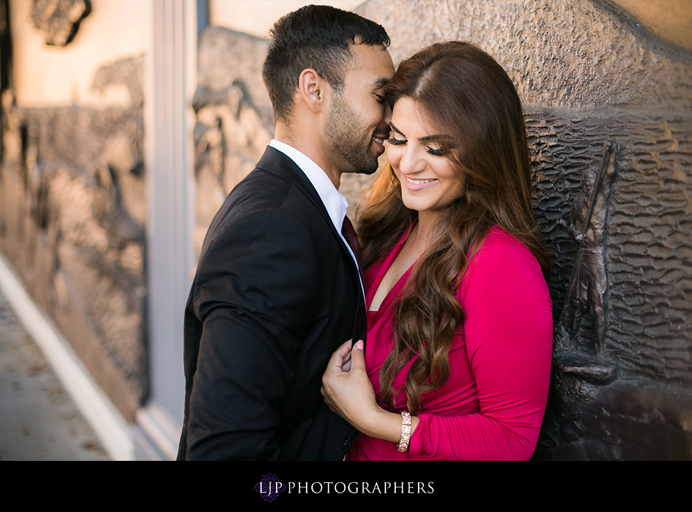 22-Downtown-Laguna-Beach-Engagement-Photography-