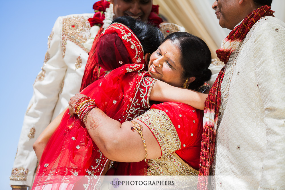 22-los-verdes-golf-course-indian-wedding-photographer-wedding-ceremony-photos