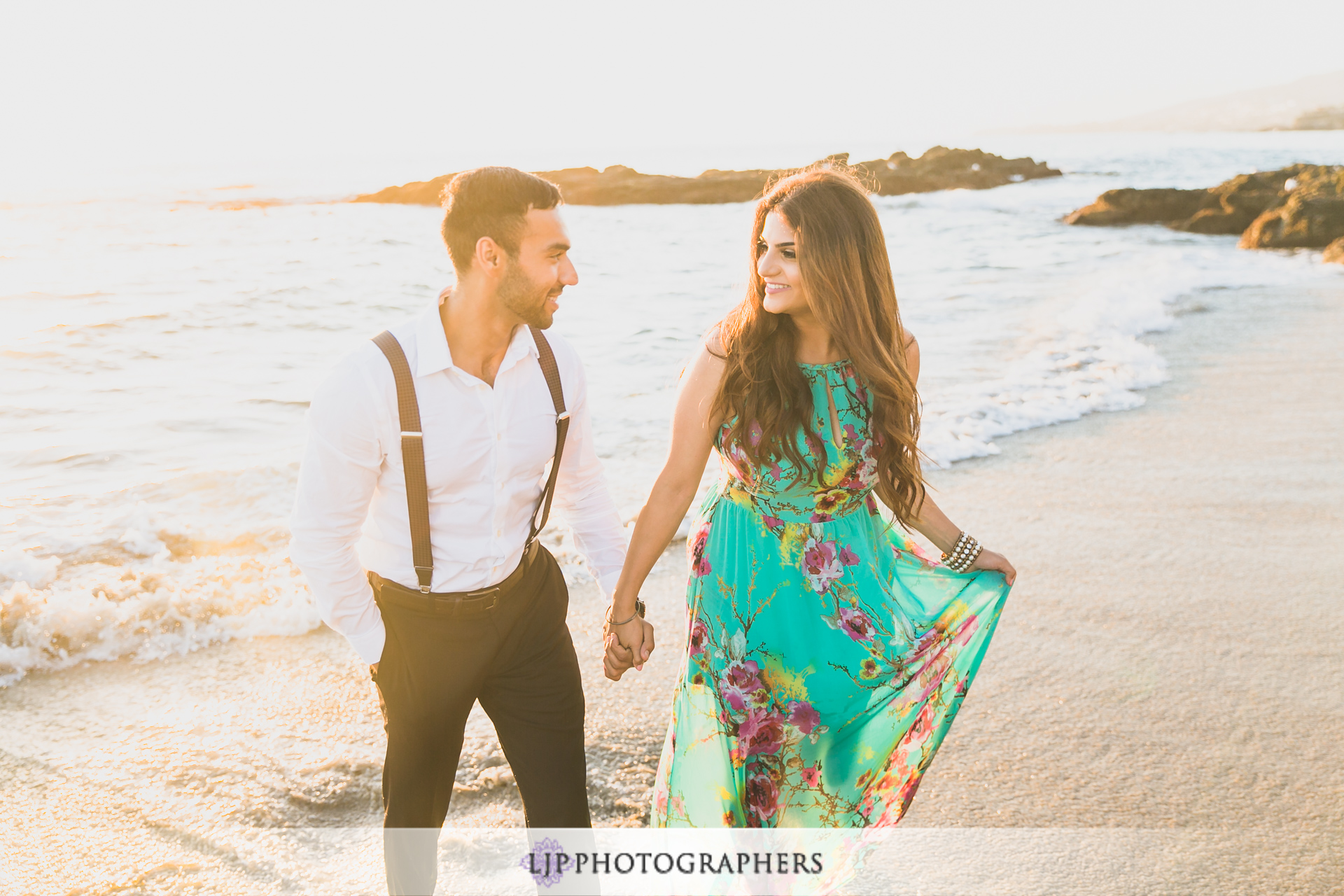 25-Downtown-Laguna-Beach-Engagement-Photography-