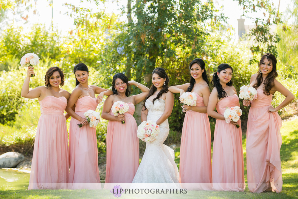 25-coyote-hills-golf-course-wedding-photographer-first-look-wedding-party-photos