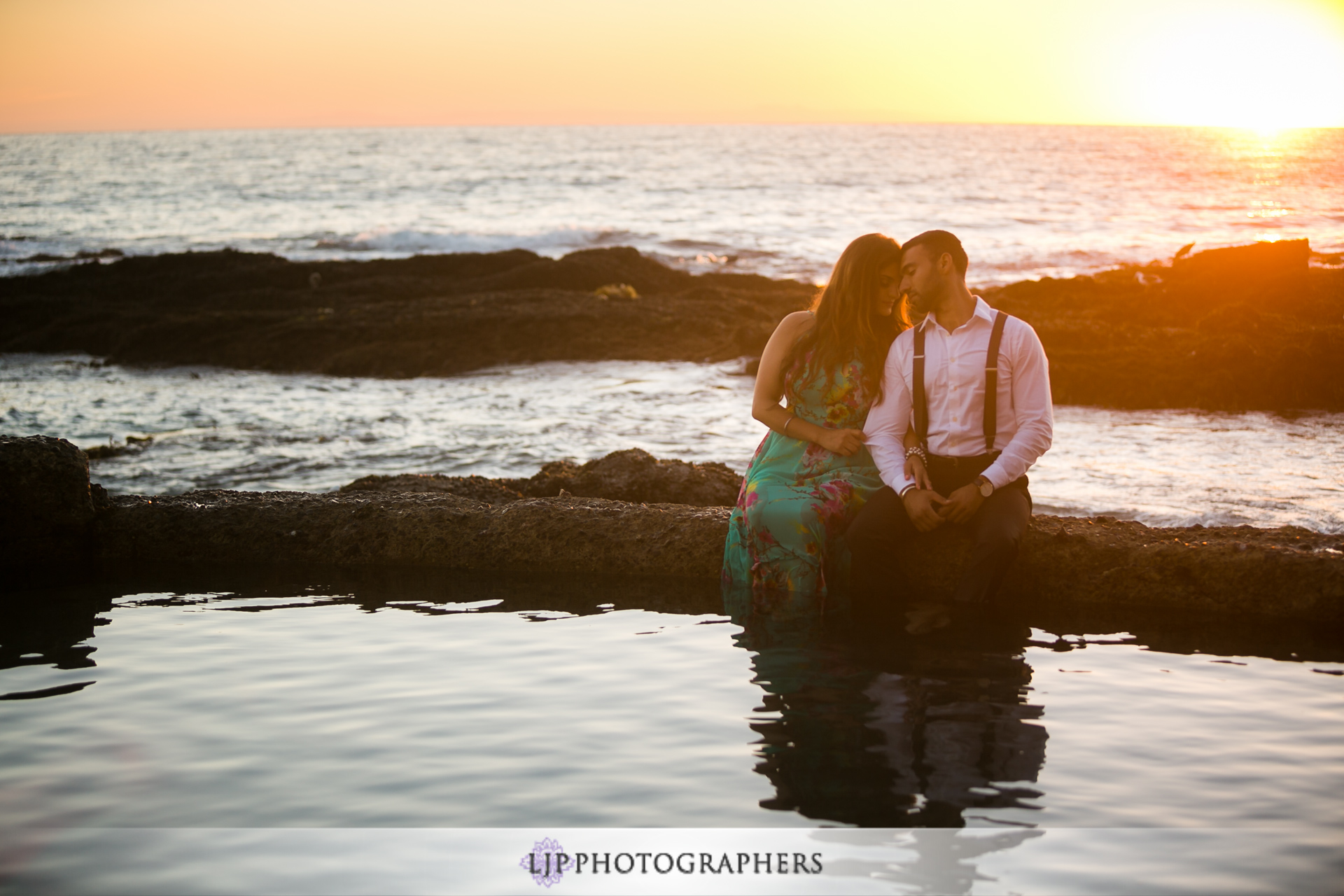 27-Downtown-Laguna-Beach-Engagement-Photography-