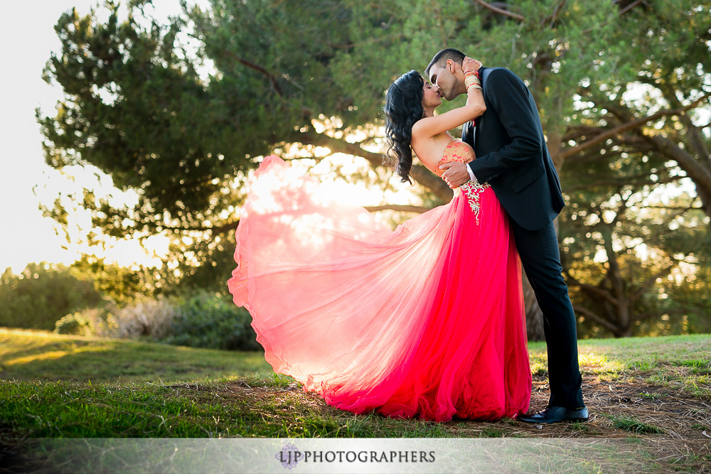 29-los-verdes-golf-course-indian-wedding-photographer-couple-session-photos