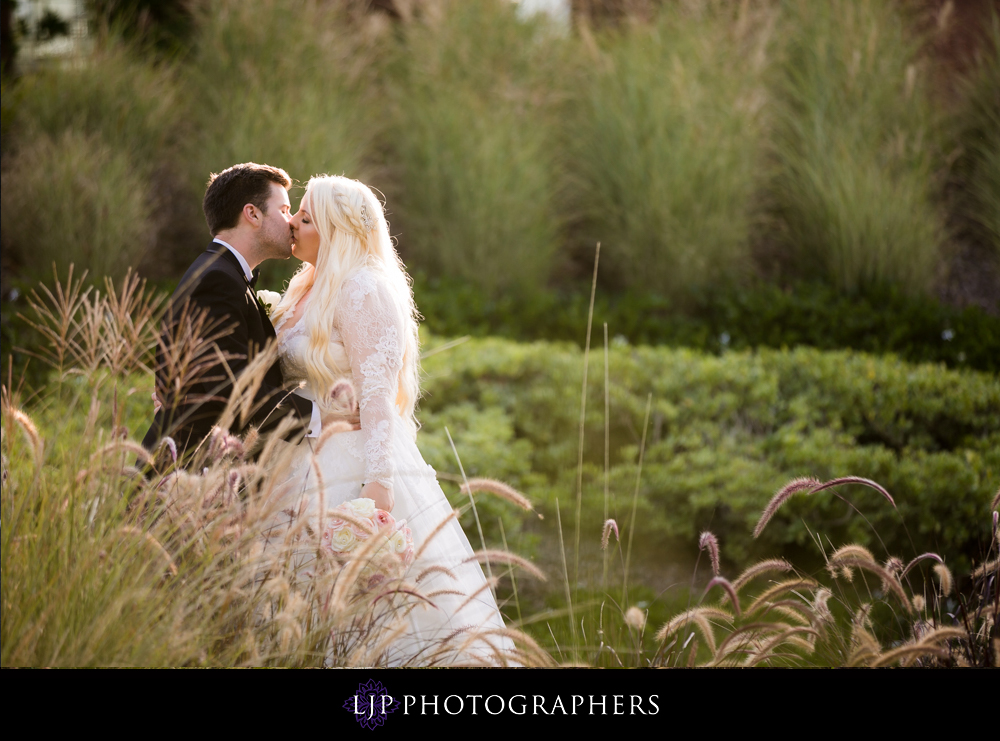 30-The-Center-Club-Costa-Mesa-Wedding-Photography