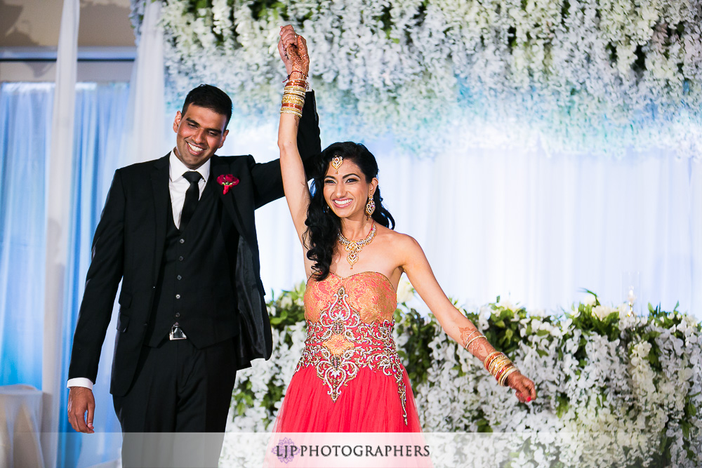 34-los-verdes-golf-course-indian-wedding-photographer-wedding-reception-photos