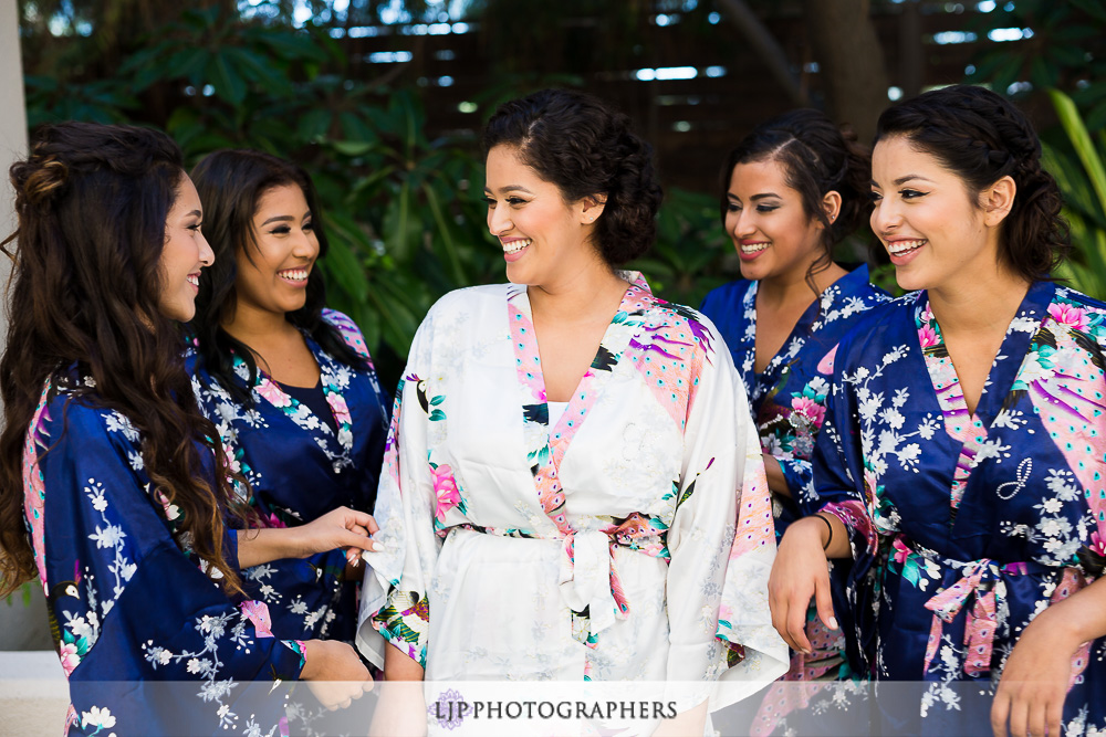 03-hilton-orange-county-costa-mesa-wedding-photographer-getting-ready-photos