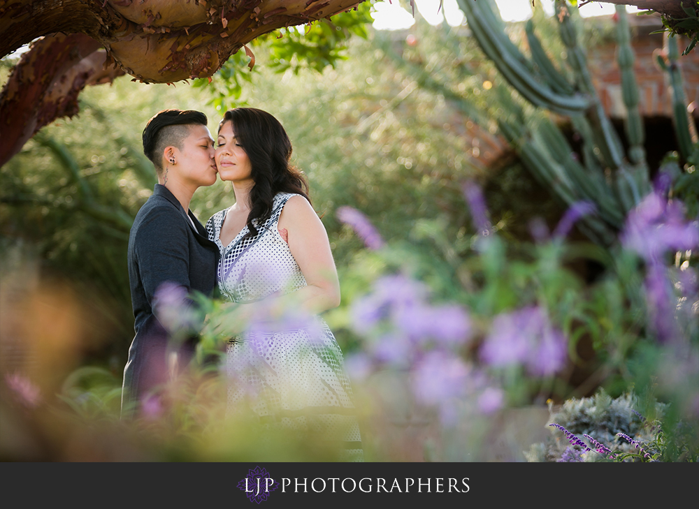 09-Mission-San-Juan-Capistrano-Engagement-Photography