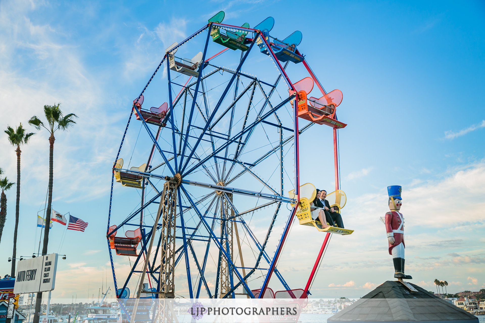 09-balboa-island-newport-beach-engagement-photographer