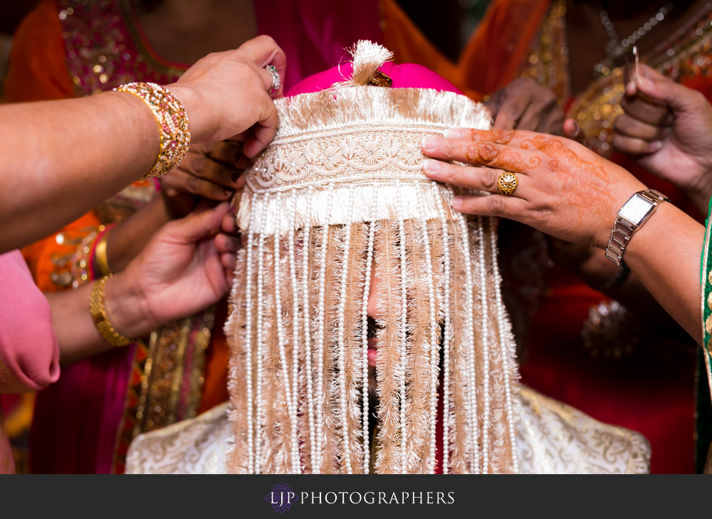 11-Hilton-Unverisal-Indian-Wedding-Photography
