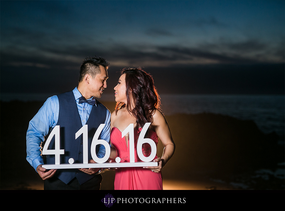 11-Laguna-Beach-Engagement-Photography