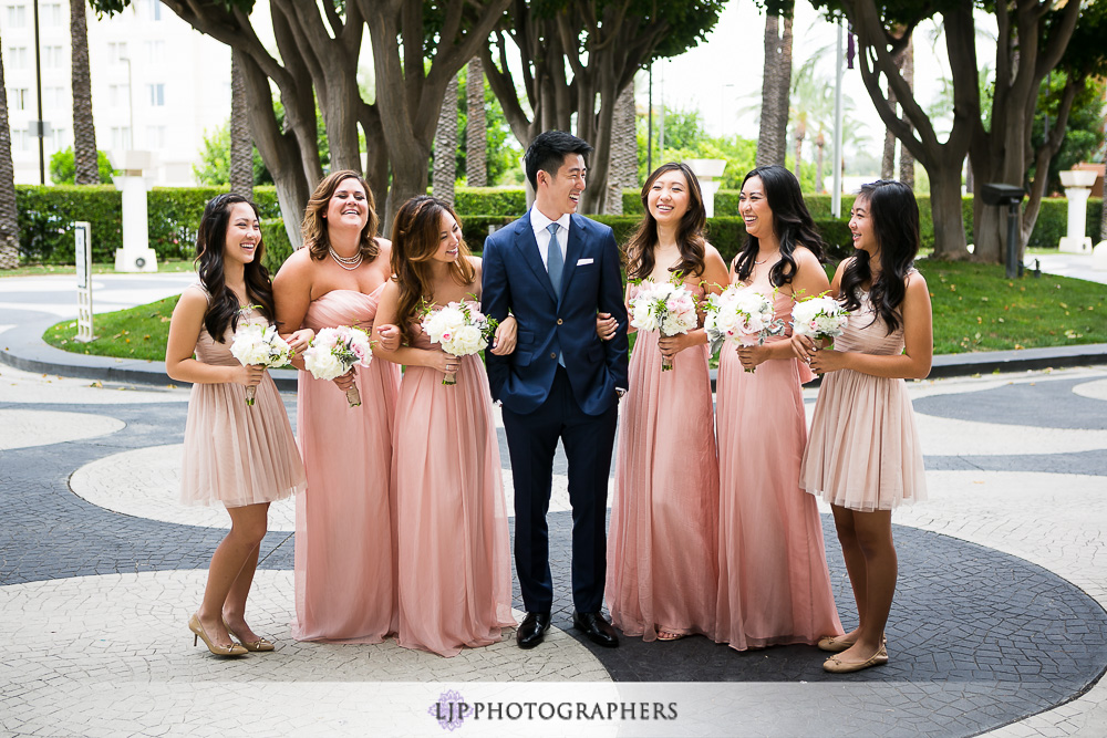 12-colony-house-anaheim-wedding-photographer-first-look-wedding-party-photos